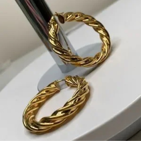 1970s Vintage Gold Plated Twisted Hoop Earrings - Picture 1 of 5